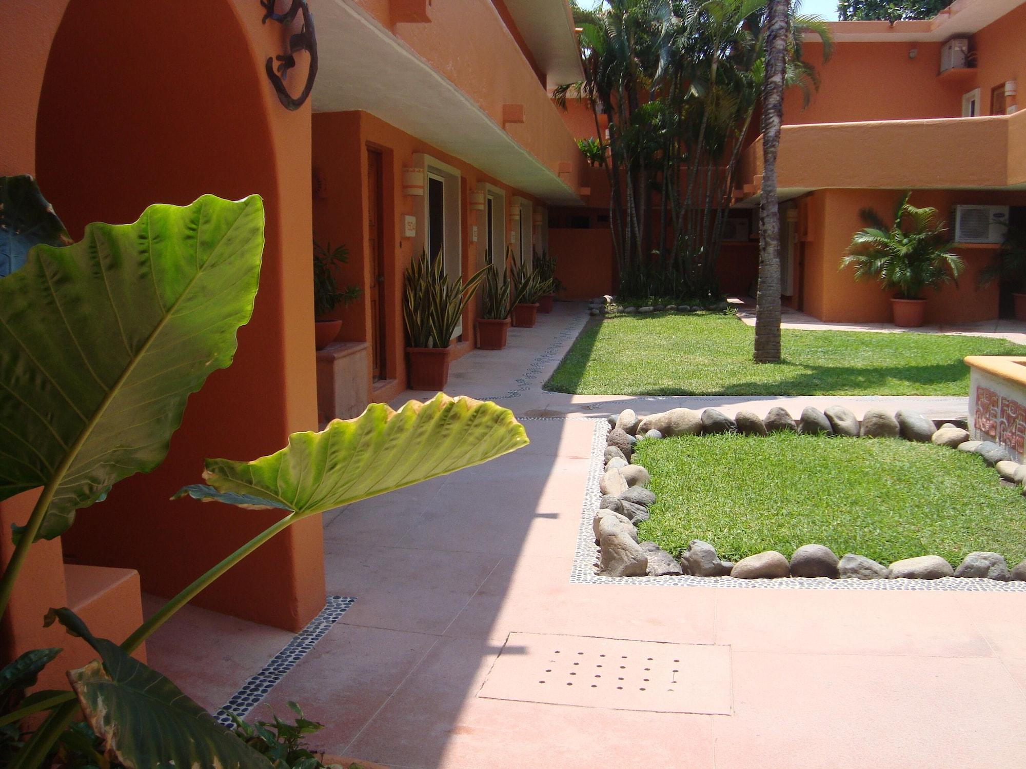 Hotel Villa Mexicana Zihuatanejo Extérieur photo