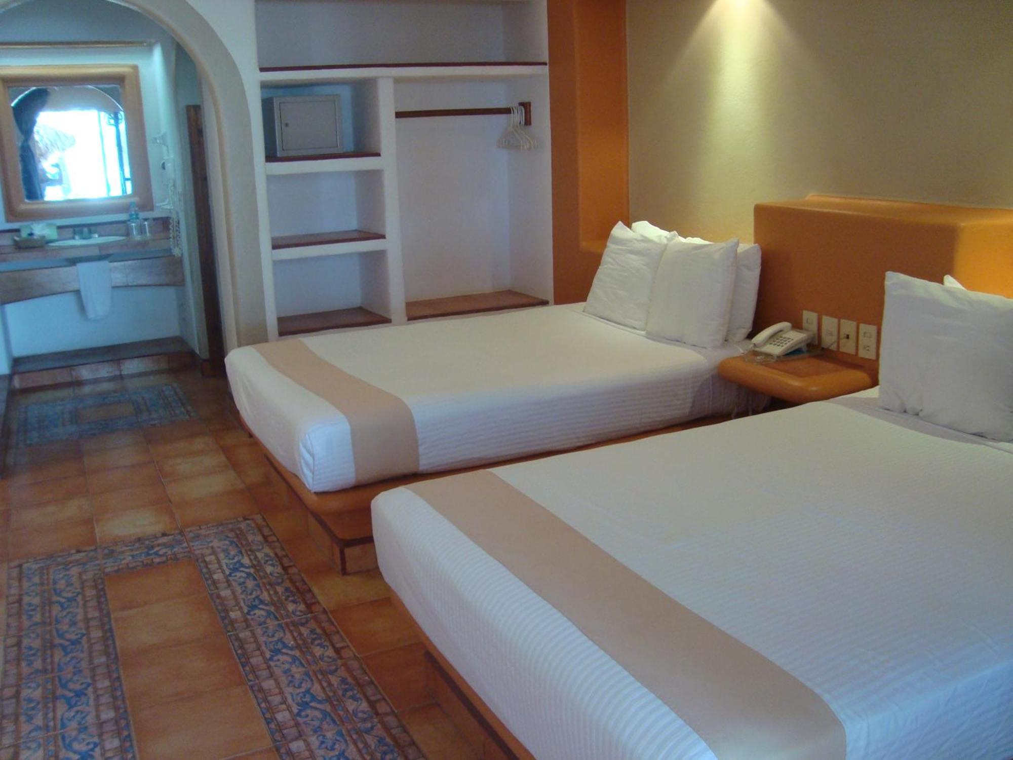 Hotel Villa Mexicana Zihuatanejo Extérieur photo
